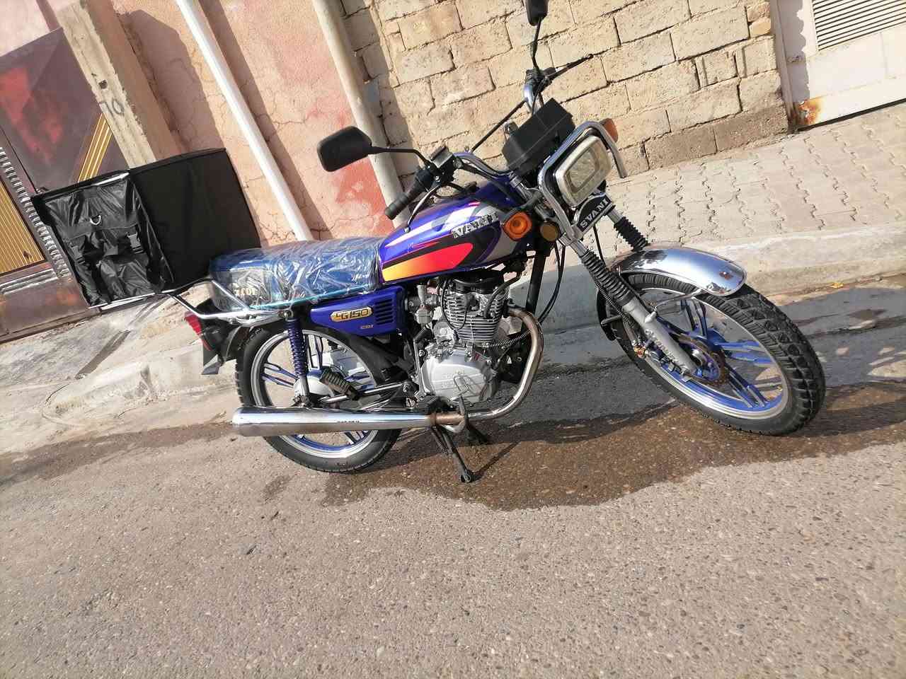 دراجه سافان للبيع موديل ٢٢ كامله نكرة صلف نضافه أمامك أوراق كامله منفيس محرك برغي مامفتوح  سعر 700بي مجال شي قليل مكان خالديه  ***********
