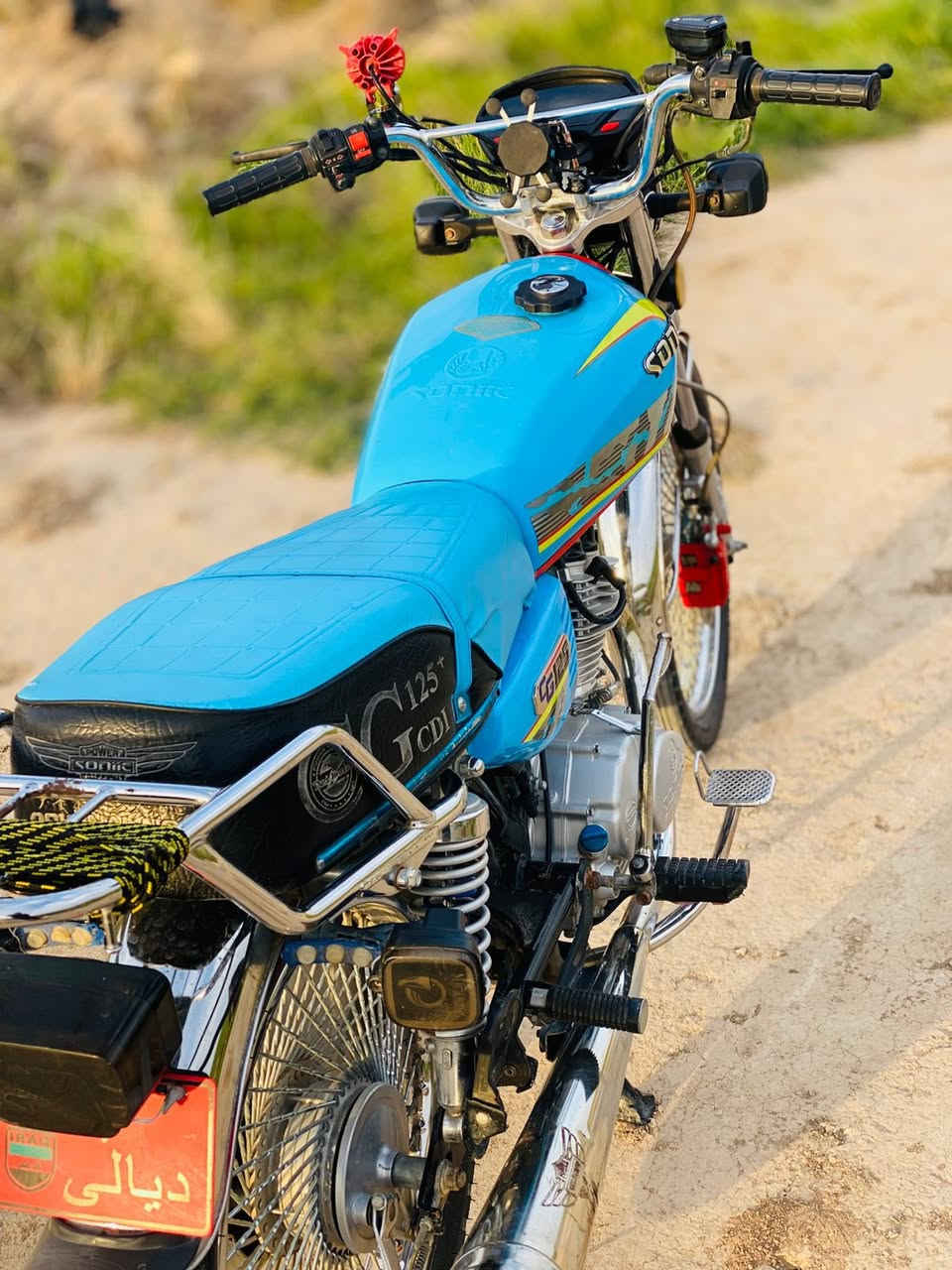 السلام عليكم تايكر 24
دراجه كفاله 
اوراق كامله 
مابيه اي نقص 
كهربائيات كله شغاله 
شراي تعال خاص 
***********
