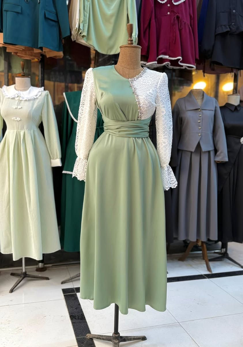 فستان مناسبات❤‍🩹
السعر 35 الف فقط
خامة ستن برلون تركي
38-40-42-44-46-48


**إذا كنت صاحب هذا الإعلان وتريد حذفه لأي سبب، رجاءا أرسل رسالة إلى الدعم الفني**