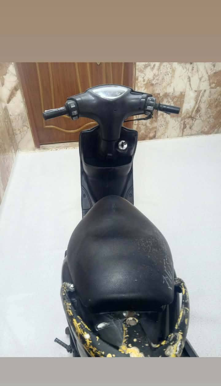 دراجه ماكس عدله شغاله هندر سلف العنوان قضاء المدينه منطقة العباره قرب مطبعه الشهد رقم هاتف ***********
