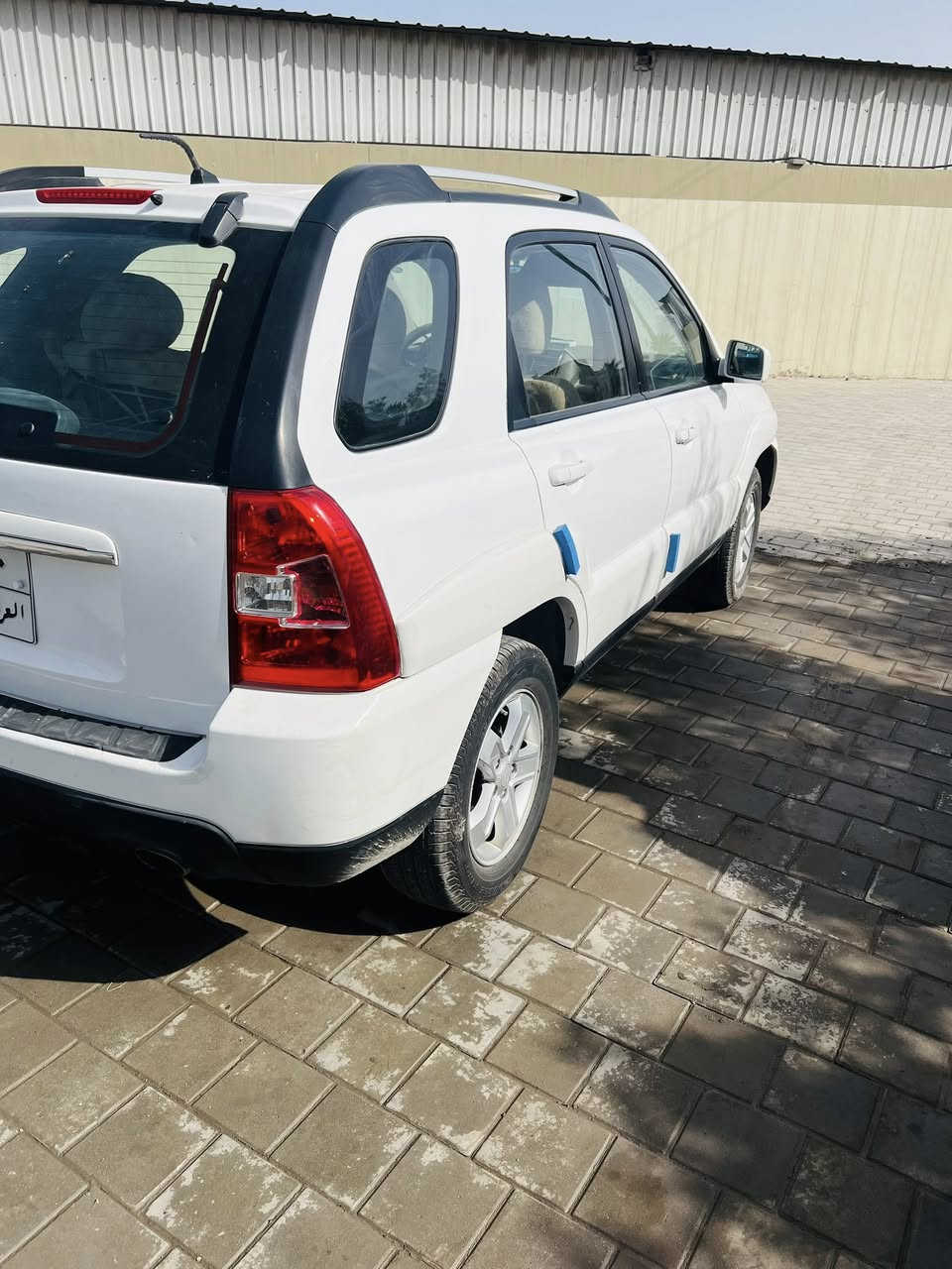 السلام عليكم كيا سبورتج. 2009  مكينه 2000 رقم سليمانيه بيها وكاله عامه بسمنه خليجيه السياره تخم تاير جديد. سياره جاهزه بيها اقل الشبر صبغ جاملغ اماني جهت السايق   الباقي مكفول.  اي ستفسار هاذ رقم صاحبها  ‭0772 967 0221‬مكاني بغداد البنوك.السعر 120 بيها مجال
