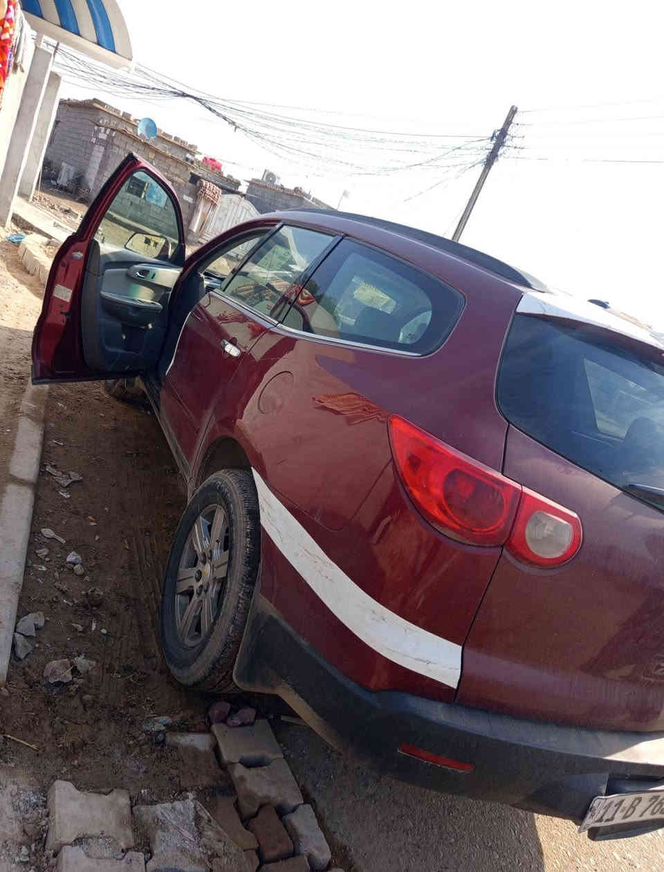 🔴 للبيع شفروليت ترافيرس Chevrolet Traverse 
👥 عدد الركاب: 7 ركاب
⚙️ مواصفات المحرك:
• 6 سلندر
• سعة 3.6 لتر
• محرك قوي وناعم
• عزم عالي مناسب للخطوط والسفر
• ما يشتكي ولا حرارة
🕹️ ناقل الحركة: أوتوماتيك
🚙 الدفع: أمامي
⛽ استهلاك الوقود: جيد مقارنة بحجم السيارة
❄️ المكيف: شغال 100% بارد
🛋️ الداخلية: نظيفة ومرتبة
🛞 القيادة: ثابتة وناعمة
🔧 الميكانيك: المحرك + الكير بحالة ممتازة
📄 الأوراق: كاملة ومسجلة أصولي
📍 المعاينة: على الطبيعة
💰 السعر: خاص قابل للتفاوض 
📞 الاتصال: ***********
