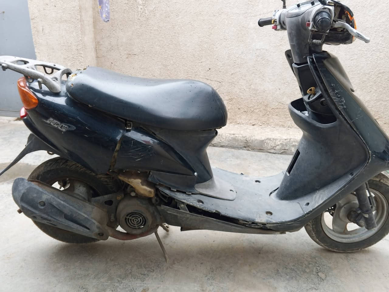 دراجه ياماها عصفوريه 60 هندر نكره وسلف يشتغل نقصهه فقط باتري ضعيف هورن شغال اشاير شغاله بك لايت شغال دراجه حلوه سعره 250 و بيه مجال مكاني بغداد لمراسله اولاتصال ***********
