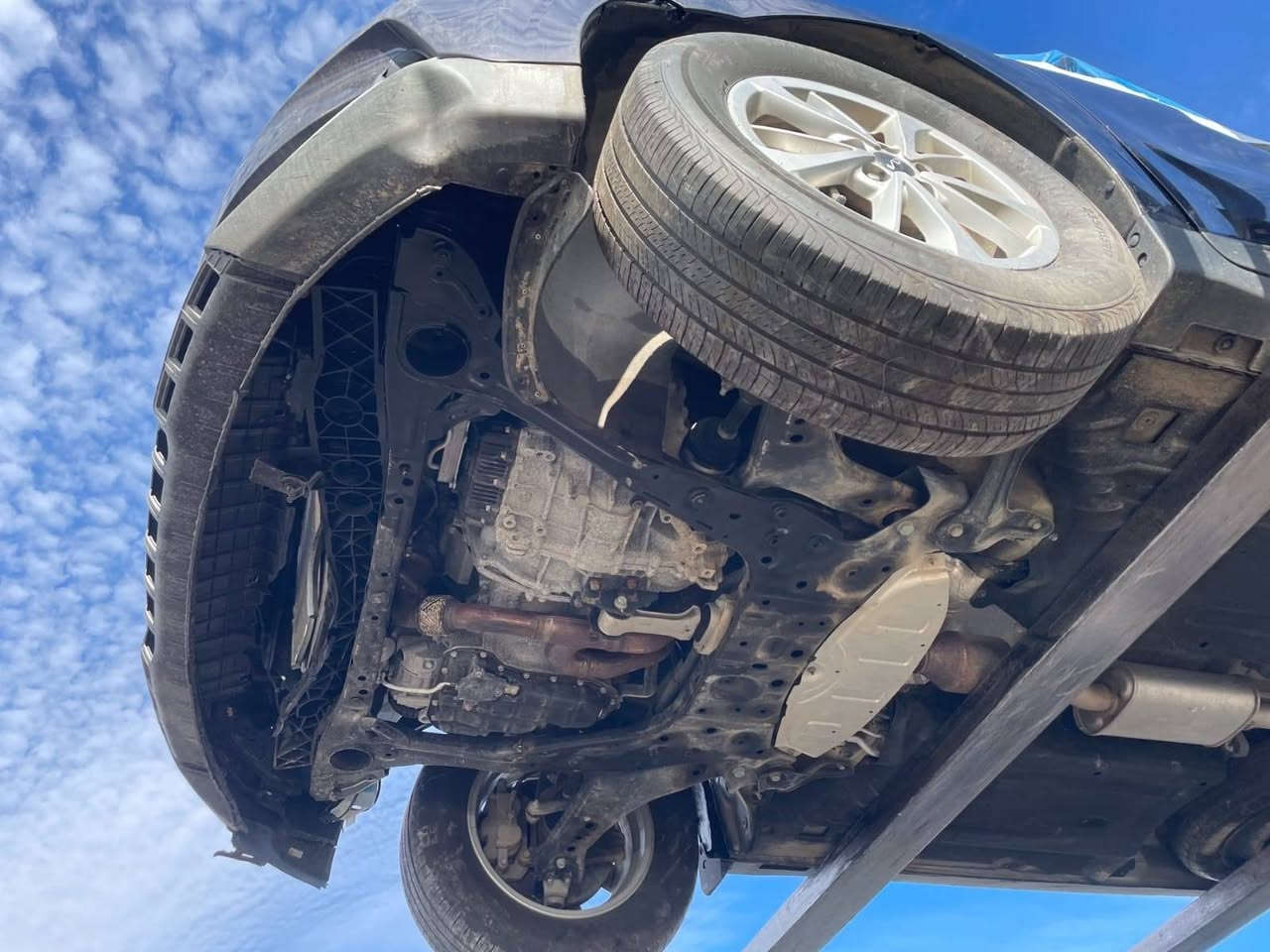 للبيع كيا كرنفال بعد خمسة ايام توصل للميناء الضربة كما. موضح في الصور


**إذا كنت صاحب هذا الإعلان وتريد حذفه لأي سبب، رجاءا أرسل رسالة إلى الدعم الفني**