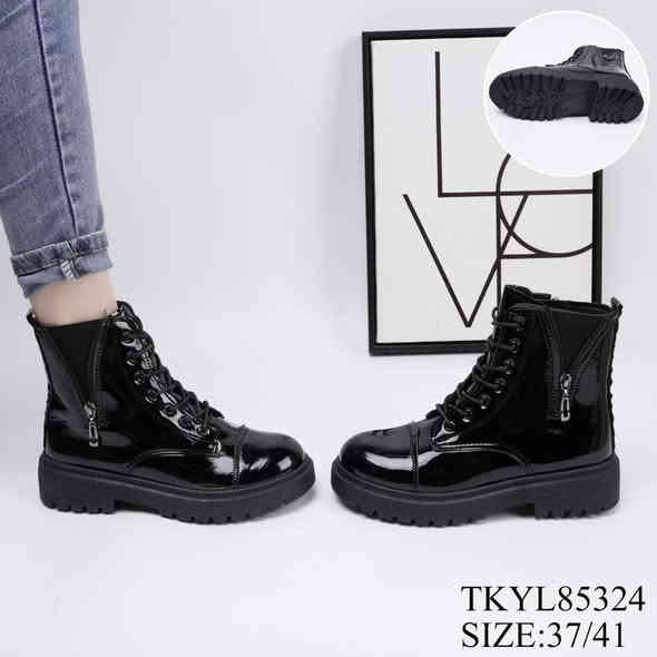 بوت    نسائية السعر 13 الف خفيف🦋
الاناقه تبدّا من خطوتك 💓جلد  طبي 💸
✅مديلات عصريه تناسب كل إطلاله
✅راحه ➕اناقه 🟰كمال إطلاله 
✅متوفر كل الاوان كوالتي عالي 
للحجزوالطلب راسلونا على الأرقام التأليه
***********؟***********
لديناتوصيل إلى كافة المحافظات. العراقيه
