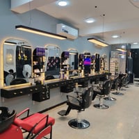 صالون نسائي • جاهز للعمل • الغزالي بغداد