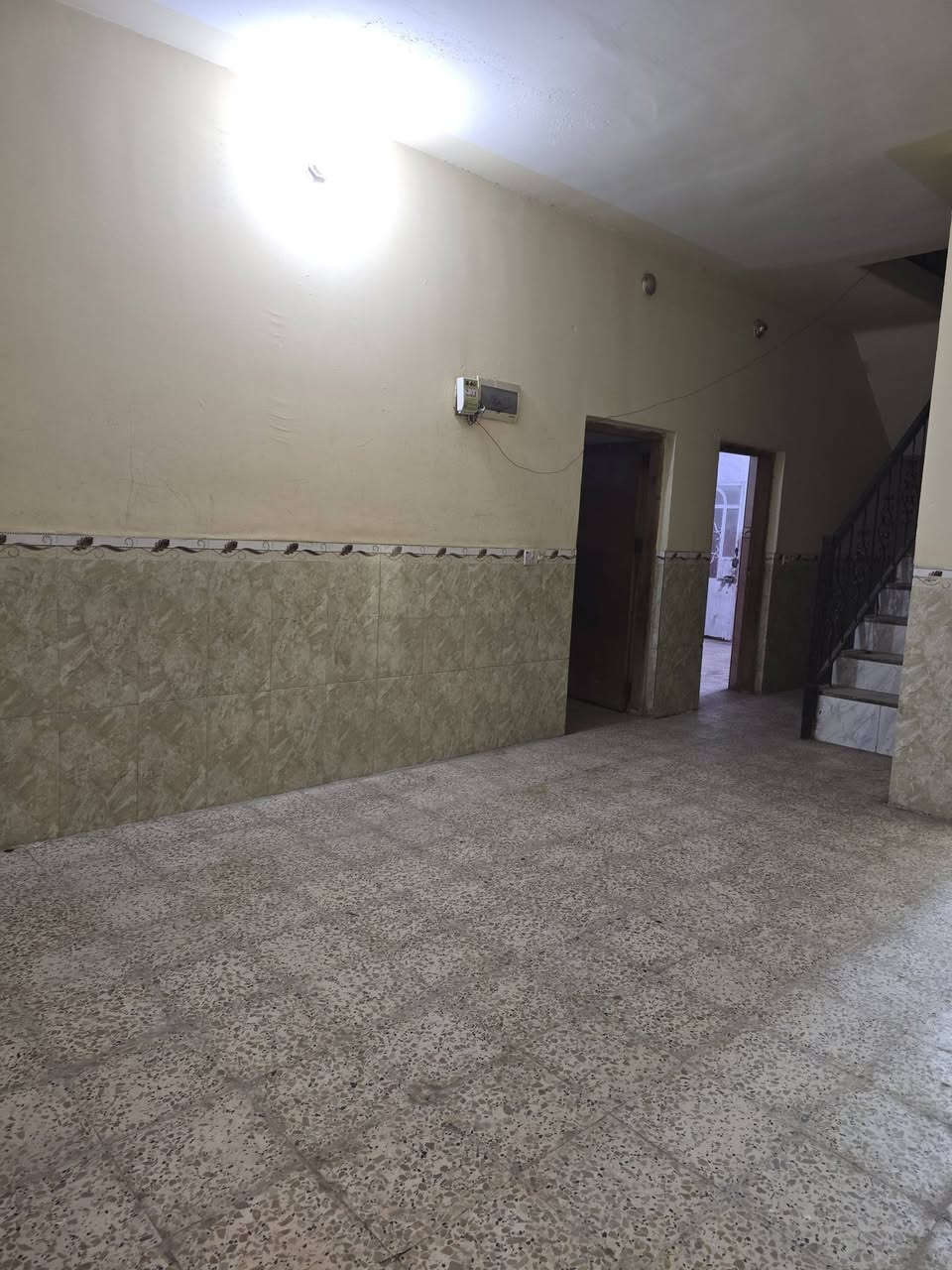 مكتب دالاليه الشريفي مشتمل الإيجار حي العدل مقبل موال زيد ***********
