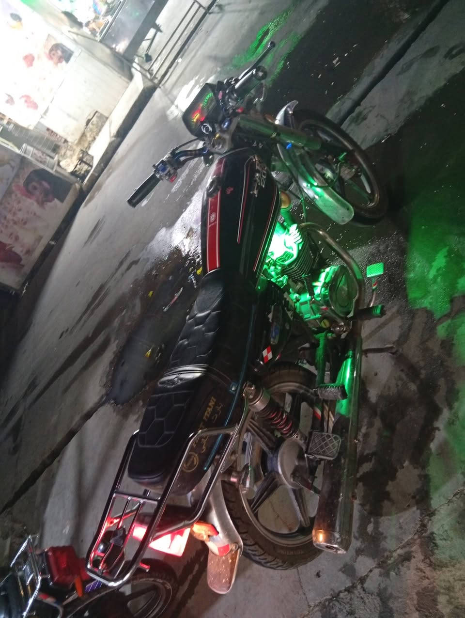 للبيع موتور بارت موجود مناخيص للتواصل على هذا الرقم 0719039298 سعر 500 الف وفي مجال


**إذا كنت صاحب هذا الإعلان وتريد حذفه لأي سبب، رجاءا أرسل رسالة إلى الدعم الفني**