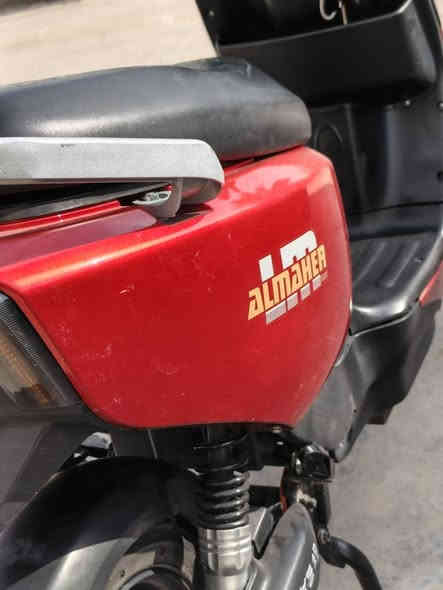 يالله 🤚
السلام عليكم اخوان دراجه شحن للبيع ماتركس الماهر 👍
 دراجه جديده معنه الكلمه و نضيفه جدا وكلش قليل موجود منه بالعراق🔥
 لون مميز ماشيه قليل كتلوكات مع شاحنه وكارت الشركه المواصفات 👇 مبدل بطاريات قبل سبوع من احسن نوعيه بطاريات سعرهم 230 الف 
📌ست بطاريات 🔋
📌سرعه 75 😶‍🌫
📌شاشه قارء اعطال 🔧
📌تايرات جديدات 🏍
📌لد نهاري مع عالي ناصي⚡
📌اشاير يمنه يسره➡️⬅️
📌نظام حمايه بارك حمايه 🅿️
📌2 ريموت مع 1 سويج ✅
📌3 سرع والسرعه الثالثه sport ✈️
📌شاحنة اصليه 🔌
📌وبعد خير من الله ✅
📌السعر 700 وبيهه مجال 💵 
📌العنوان بغداد الدوره 
📌ملاحظة في الصور
للاستفسار الاتصال على *********** واتساب📱
