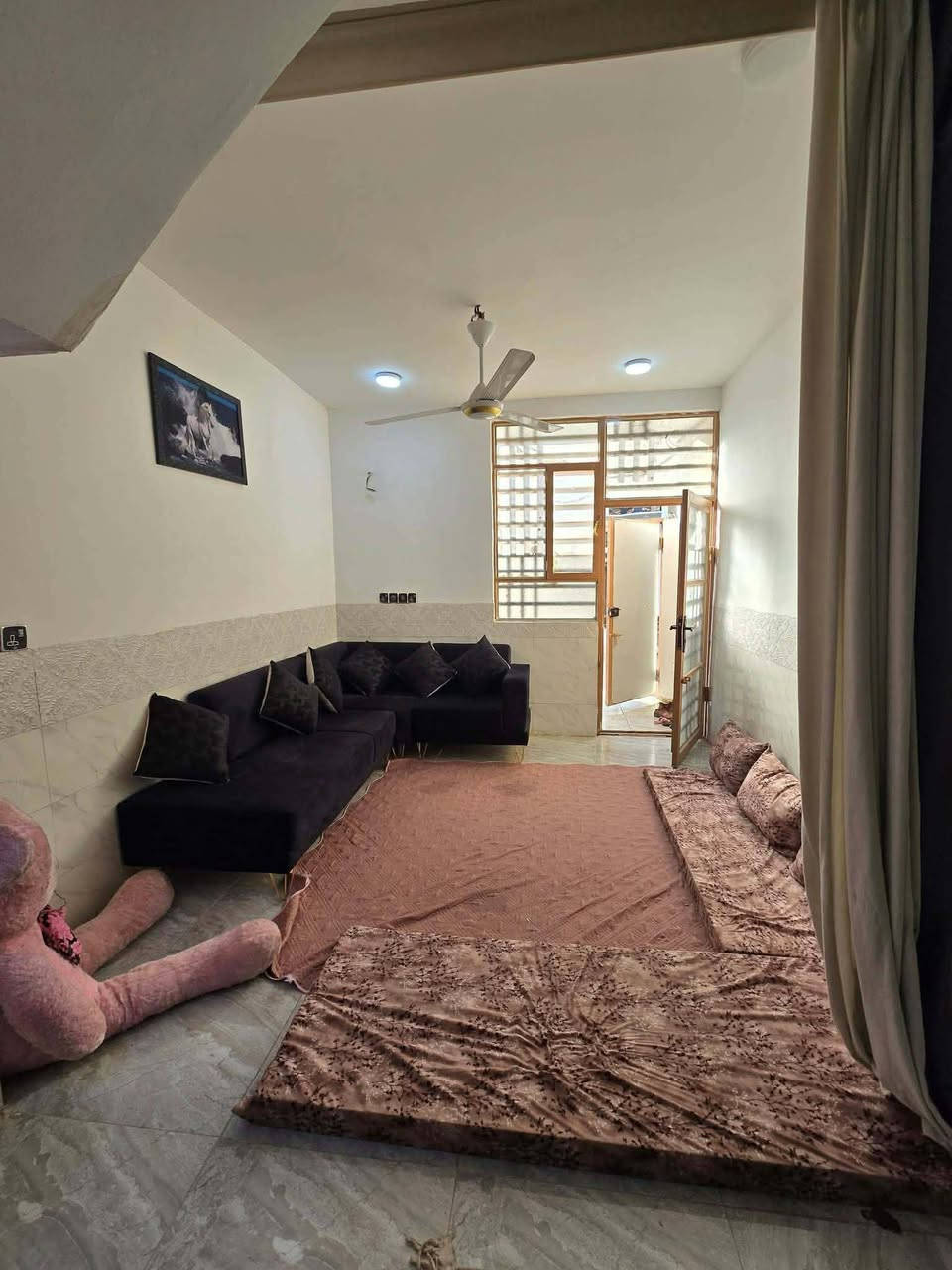 بلاش /دار للبيع في مجمع النجمه مقابل علوة الامامين سند 25 المساحه 100 متر طابق واحد  متوفر كافة الخدمات شوارع تبليط مولد ذهبي السعر 65 مقدمه 40 وبالشهر 500 / الاتصال ***********
