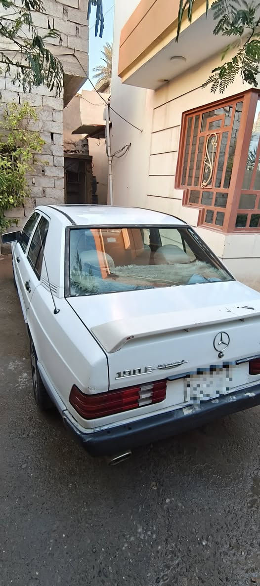 سلام عليكم مارسدس ١٩٠للبيع موديل٨٨ محدث ٩٠ مكينة وكير ونجي مكفولات تبريد شغال تخم تاير جديد صدر امامي جديد سنتر لوك اربع جام كهرباء فتحة بسقف سنوية بسمي تنتهي ٢٧ تحويل ثاني يوم *********** سعر٤٥وبيهة مجال
