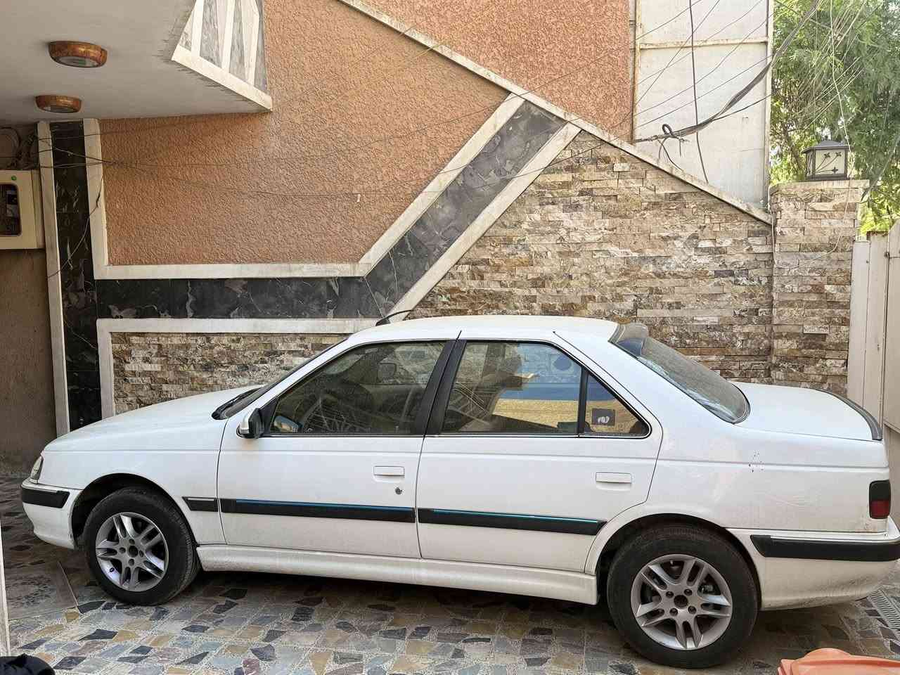 السلام عليكم
بيجو بارس 2022 سيارة جديدة بيهة طخة بالجاملغ الخلفي بارد 

ماشية 52 اي تفاصيل اتصال***********
