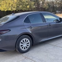 وبركاته كامري le امريكي (هايبرد)  موديل 2023  بصمه كشن كهرباء  ماشيه (...