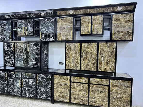 معمل ومعرض الاكابر للكونترات الحديثه جمله ومفرد العنوان موصل حي الكرامه من جهه حي الانتصار للتواصل على الارقام التاليه ***********
***********
