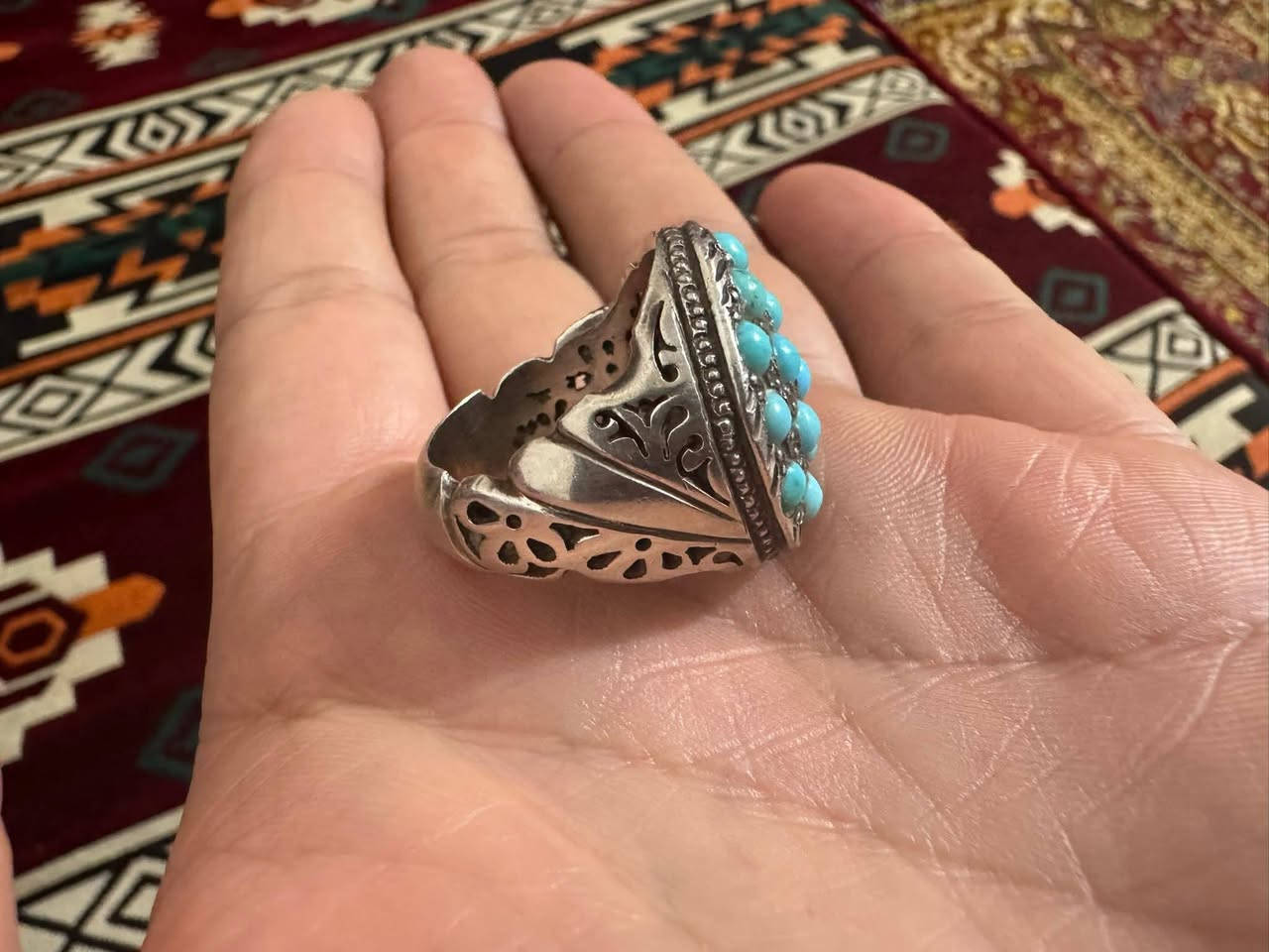 السلام عليكم فيروز لبه بب ‌نيشابوري اصلي اصلي شرط وفضه ثقليه زصياغه اجمل ما يكون وسعره فقط✅ 75الف  يوجد توصيل جميع المحافظات 🇮🇶 توصيل 5الف فقط


**إذا كنت صاحب هذا الإعلان وتريد حذفه لأي سبب، رجاءا أرسل رسالة إلى الدعم الفني**