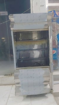 شوايه دجاج غاز جديده مستعمله ١٠ ايام للبيع الاستفسار ع رقم 07706246849