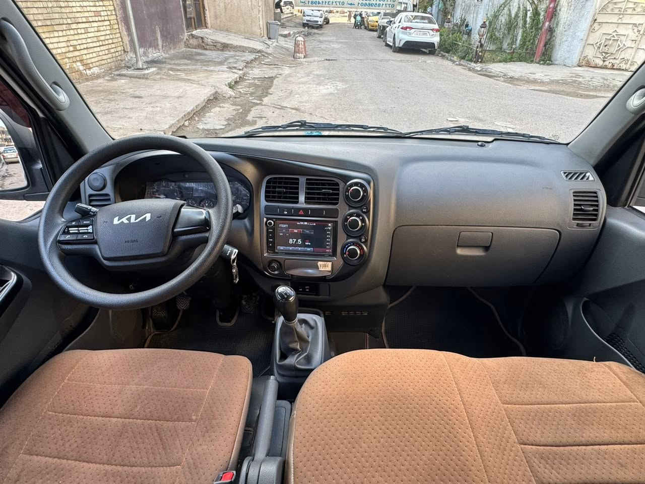 السلام عليكم 
كيا نثية
موديل 2025 زيرو
مكينة2700
ماشية 23 الف
رقم بغداد انكليزي تحويل مباشر
تبريد ثلج ❄️ فول مواصفات 
دبل ايرباك ، ABS ,,كاميرا وشاشه ,، دعامية خلفية, اشاير بالمري ,تحكمات ستيرن
دبـة ماء وصندوق عدة
ودعامية خلفية
دوشمـة عامة 
سيارة جاهزة من كلشي 
السعر 164
سيارة جاهزة بدون نقص
رقمي للاستفسار ***********
مكاني بغداد البلديات
