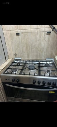 طباخ جديد نظيف السعر ٤٠٠ الف للاستفسار مراسله الرقم 07822607088