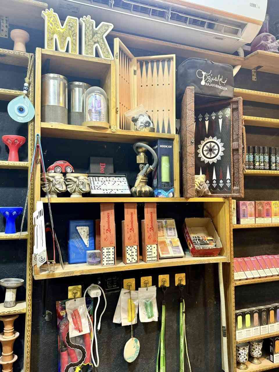 للبيع فقط الخشب الديكور
فقط الخشب /خشب درجه اولئ والثقيل
 ونظيف الاستخدام/مكاني حله مركز المدينه
سعره :حلل واخذه بما يرضي الله
للستفسار:***********
