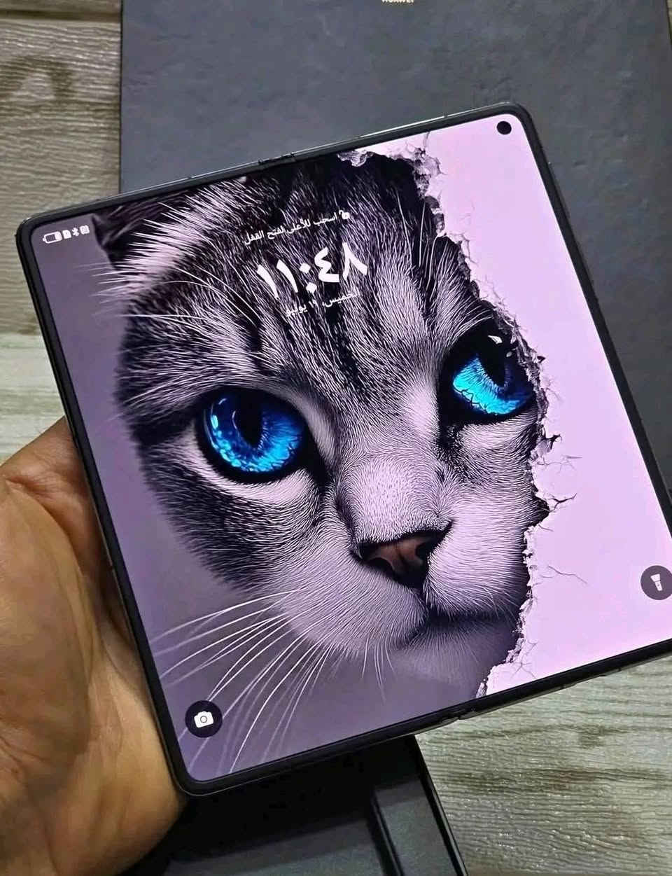 سلام عليكم اخوان جهاز هواوي HUAWEI Mate X6 احدث جهاز فولد عند هواوي بلمواصفات والمكانيات العملاقه نسخه عالميه 512_16 نضافه الجهاز 100_100  كامل ملحقاته كفر ولاسق للشاشتين وكارتون عدا الشاحنه جهاز مكفول من الخلل او الضرر عدا (نقطه سواد بطرف شاشه لا مابين ولا ماثر )اخواني تحب تعرف مواصفات جهاز موجود ع اليوتيوب ناشر حسين الجزائري علما سعر الجديد العام (مليونين و٤٩٠ الف ) للبيع بسعر ٧٧٥ الف فقط او المراوس مكاني بغداد مدينه الصدر توصيل ماعندي للاستفسار اخاص او وات ساب ***********
