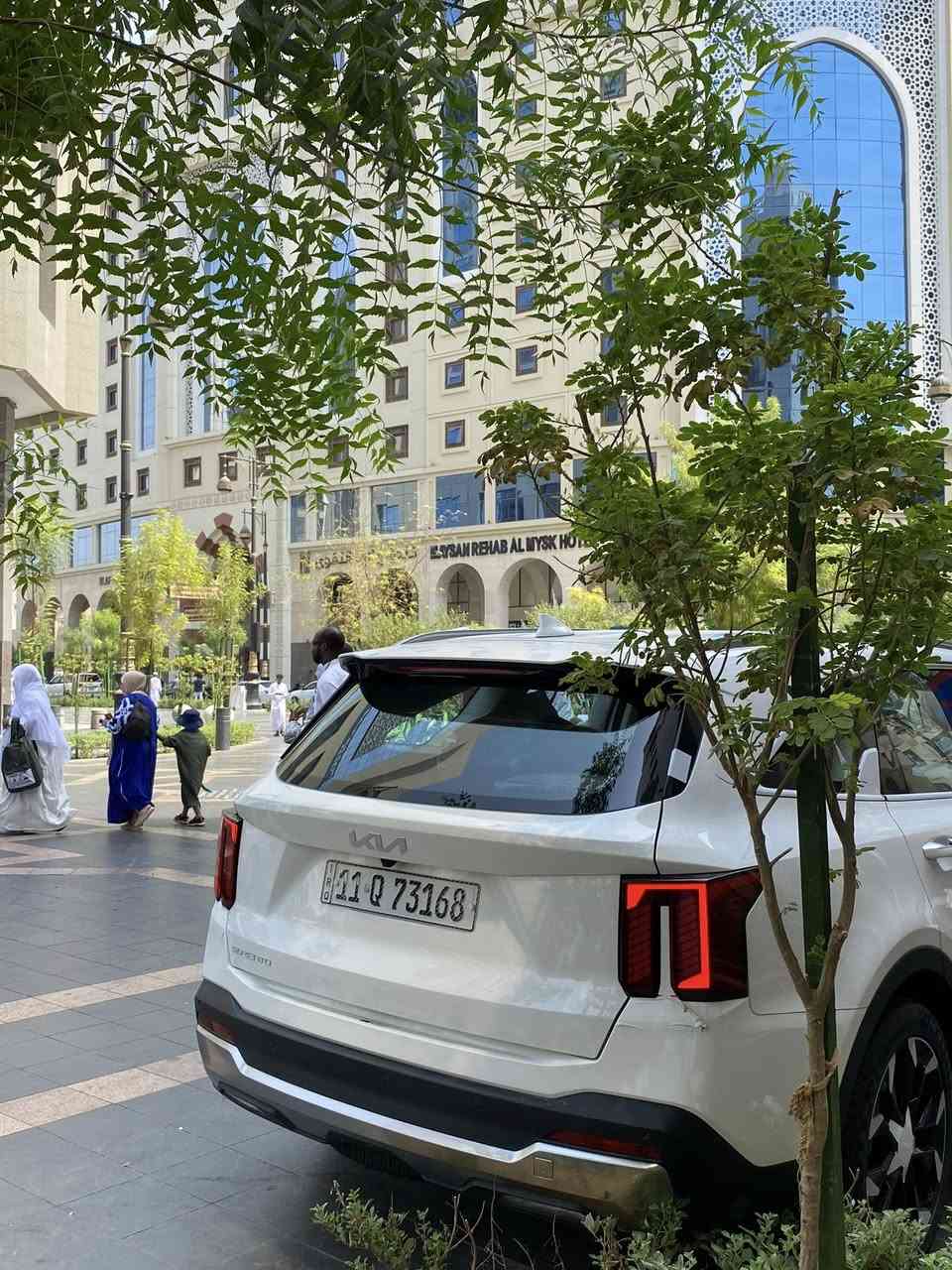 السلام عليكم . سورنتو 2025 مكفوله كفاله عامه (6v) ويل 20 ومواصفاته المعروفه ماشيه 25 الف للاستفسار (***********) مكاني السماوه السعر 325 وبيه مجال بسيط
