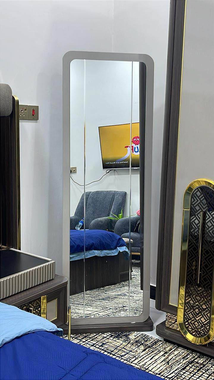 السلام عليكم غرفه نوم تركي تتكون من 9قطع الغرفه جديده ماخذه ب4مليون والحالياً اريد ابيعه لغرض التغيير السعر المطلوب 2مليون وبيها مجال مكاني البصره ابي الخصيب 
رقم تلفوني *********** البصرة, العراق
