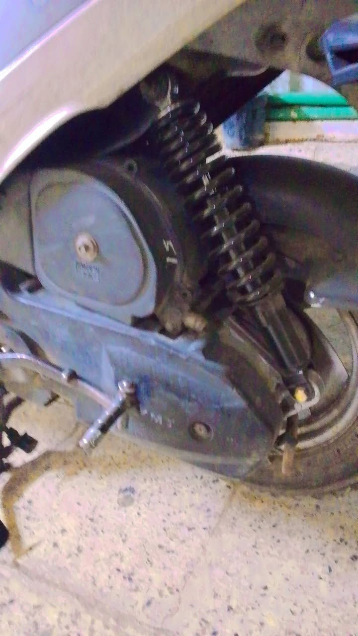 السلام عليكم دراجه ماكس منغولي للبيع المكان بغداد شاطء التاجي جسر المثنى قرب مجمع  المنير مدرسة شاطئ التاجي الرقم ***********
