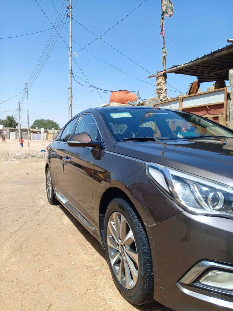 سوناتا موديل 2016فول مواصفات خليجي بنورامه وبعد معروفه مواصفاته فول السعر 130وبيه مجال تراهم مراوس بتكسي انتره سوناتا من 2016 فوك مكلف بل نشر رقم صاحب سياره ***********
