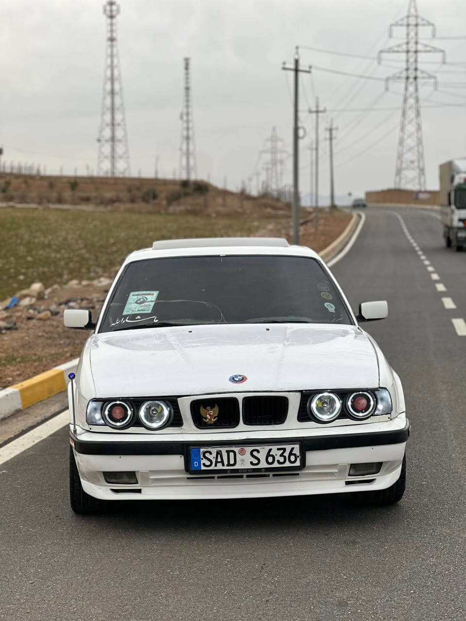BMW مۆدێل ١٩٩٣
سەیارەکەفوول مواسەفاتە 520 گێڕ عادیە
زۆۆر جوان ماوەتەوە
رەقەم کەرکوکی ئەسڵایە بەشەرت
سەنەوی ئەسڵی لەگەڵ دایە
سەیارەکە بڕاواو موس بەشەرتە
ماڵی دۆستە 
بۆ زانیاری زیاتر پەیوەندی بکە بە
*********** أربيل, العراق
