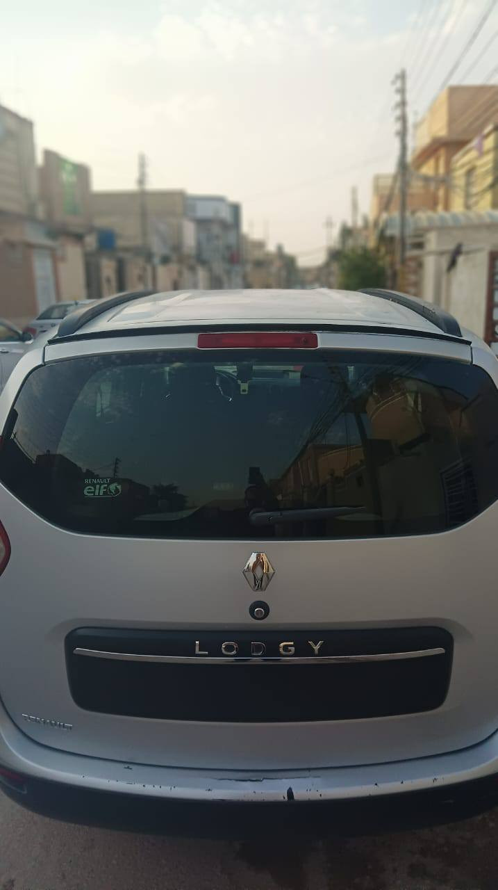 سلام عليكم 
رينو لودجي 
19 سبعة 
راكب 
حرة مكان 
السيارة نجف 
للبيع او مراوس 
حسب القناعة 
رقم مبايل 📞 ***********
