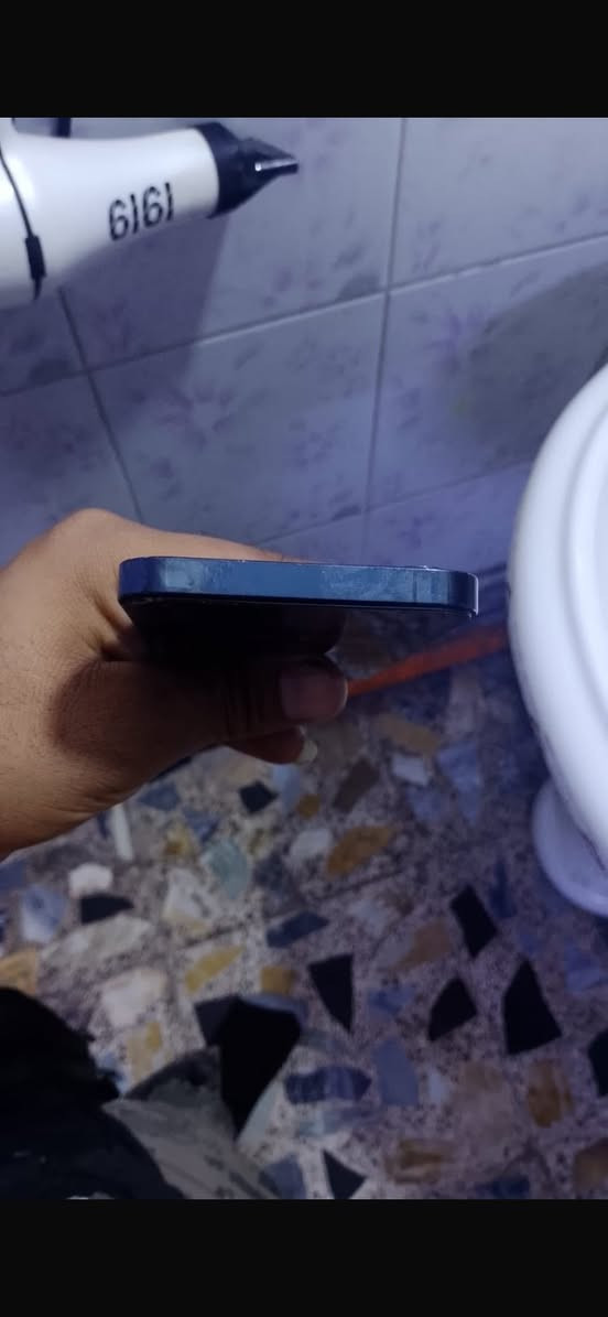 ايفون ١٢برو سعر٣٤٥ بيه مجال قليل
بطاريته٧٦
مبدل شاشه اصليه شاشه بيه كسر صغير
فيس ايدي واكف
مساحه ١٢٨
تلفون نضيف 
عنوان بغداد

+964 772 456 0061


**إذا كنت صاحب هذا الإعلان وتريد حذفه لأي سبب، رجاءا أرسل رسالة إلى الدعم الفني**