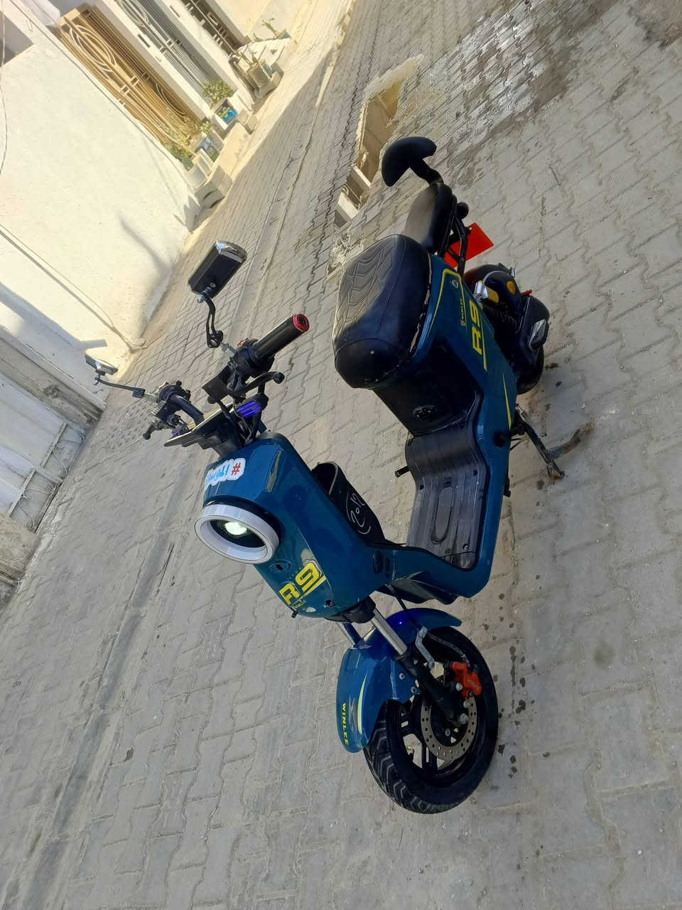 للبيع R9 شرط الفحص تشغيل سويج مع كارت كربلاء حي البلديه *********** سعر 350
