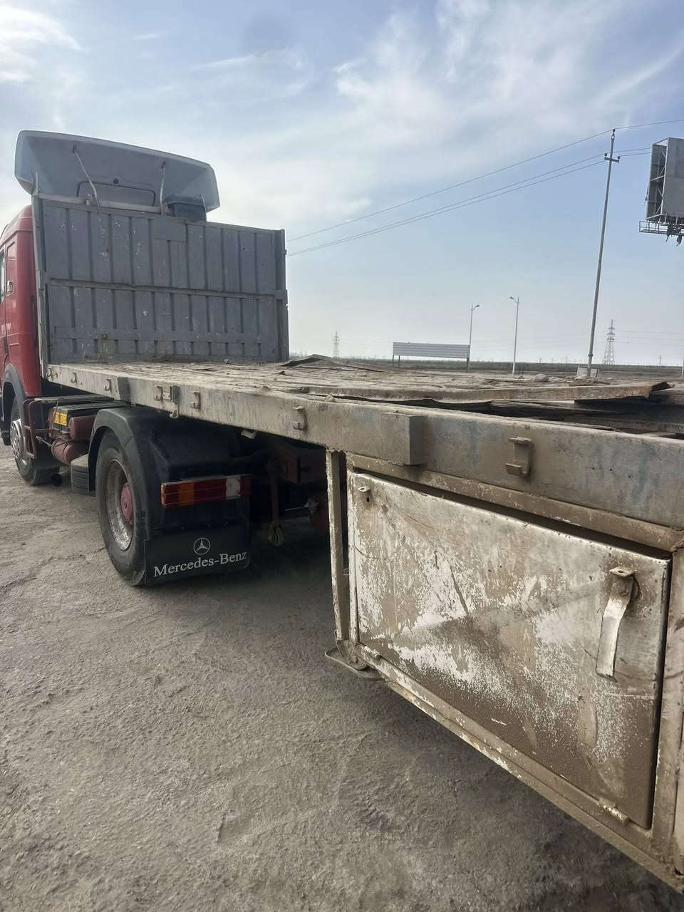 السلام عليكم عربانه اوربيه سبرنك دنكير مربع 13 طول 13.60 عربانه جاهزه للعمل سعرها مناسب جدا اتصل وتدلل ***********
