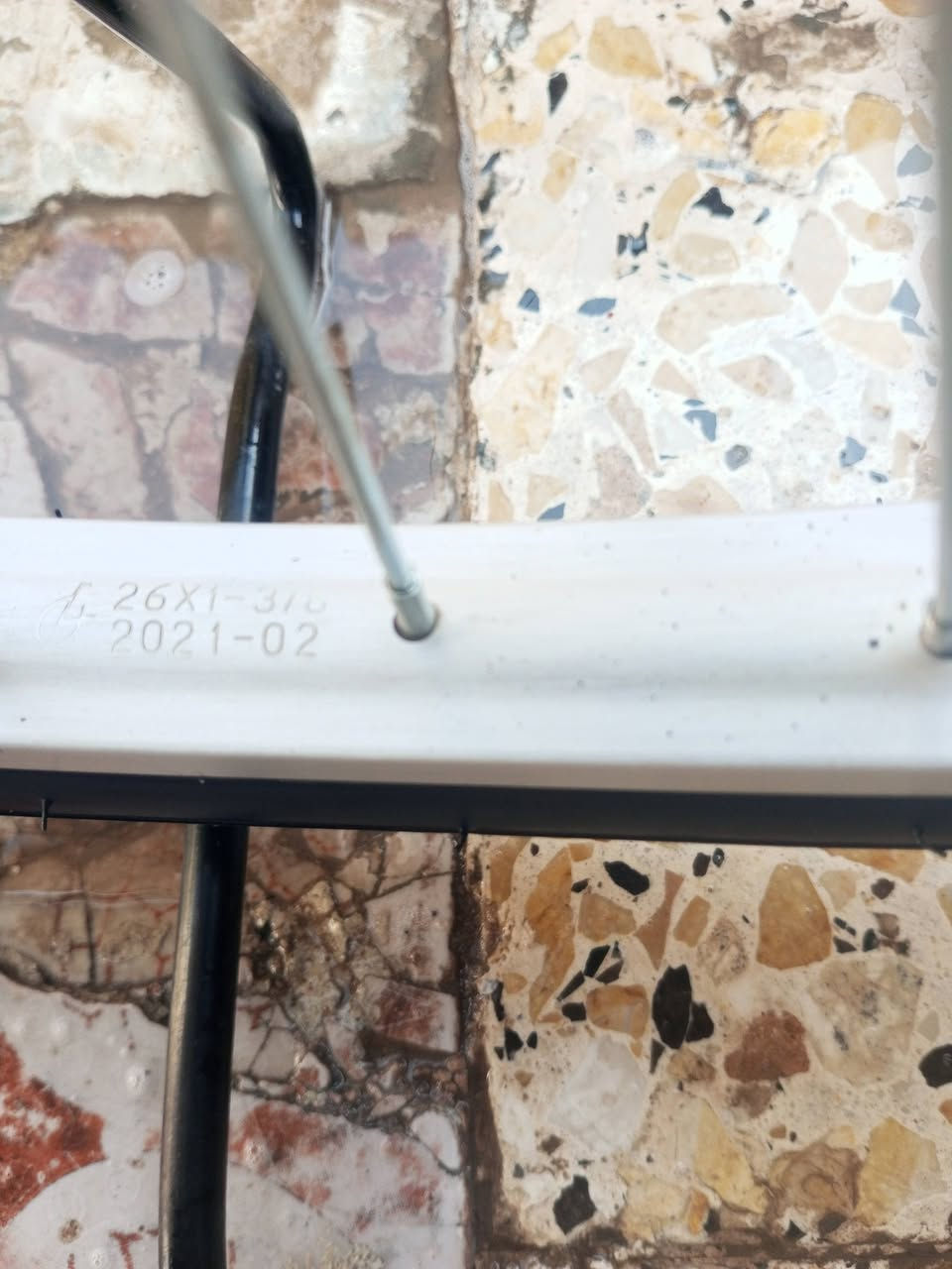 السلام عليكم بايسكل سياحي حجم 26 للبيع السعر 160 وبي مجال المكان البصره شط العرب الفيحاء رقم الهاتف ***********
