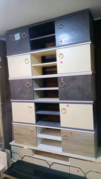 ميز بلازمه نوعيه الثقيله بتصميم عصري وانيق يوجد توصيل لكل المحافظات