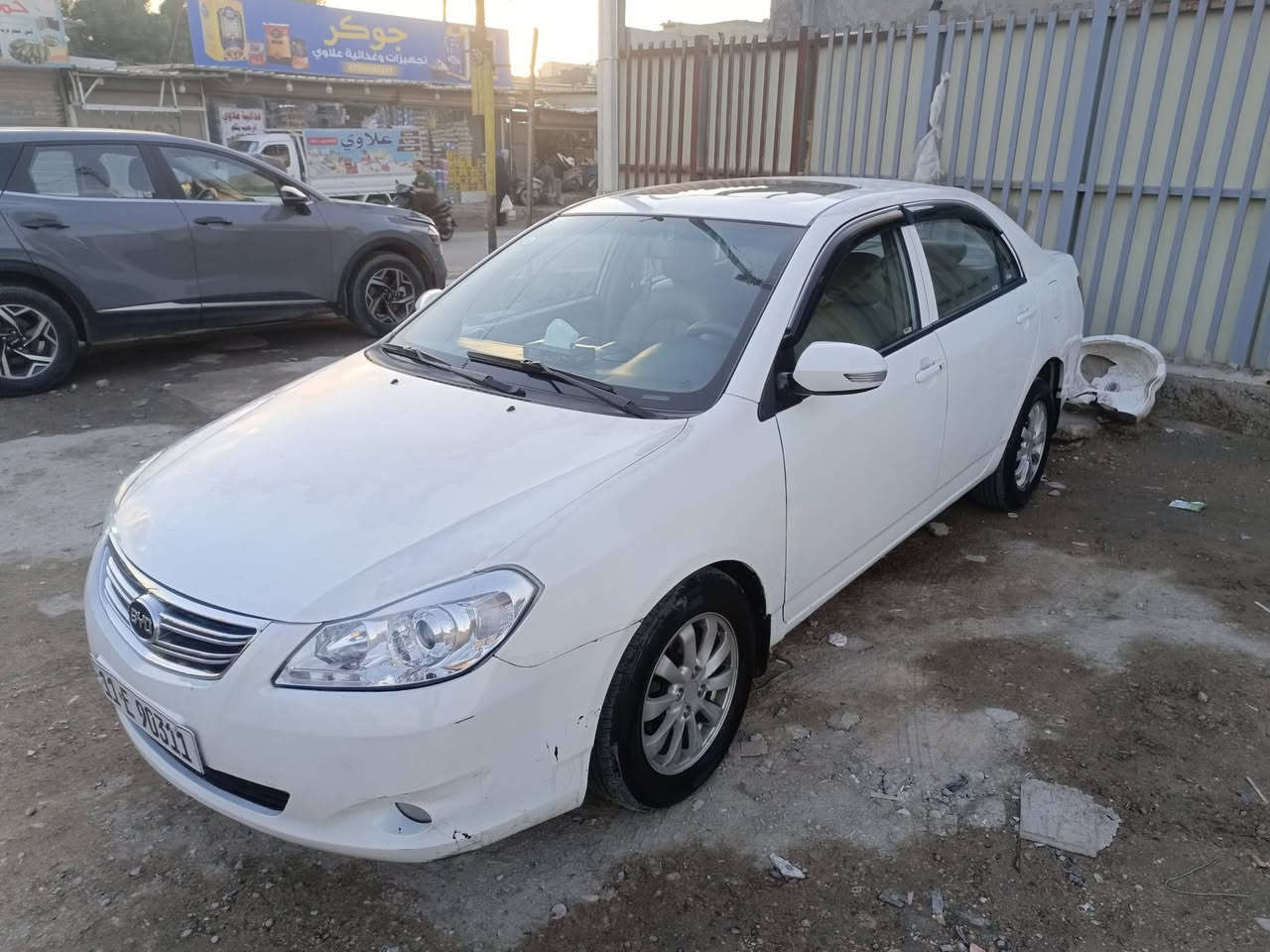 السلام عليكم BYD G3 موديل ١٣ كير اوتو فول مواصفات
مكفوله من الصبغ والمعجون بيه جراد قليل بغداد بسمي مكانه بغداد المشتل تخم تاير دريم شفت جديد كل كهرباياته شغاله رقم *********** السعر 50$
