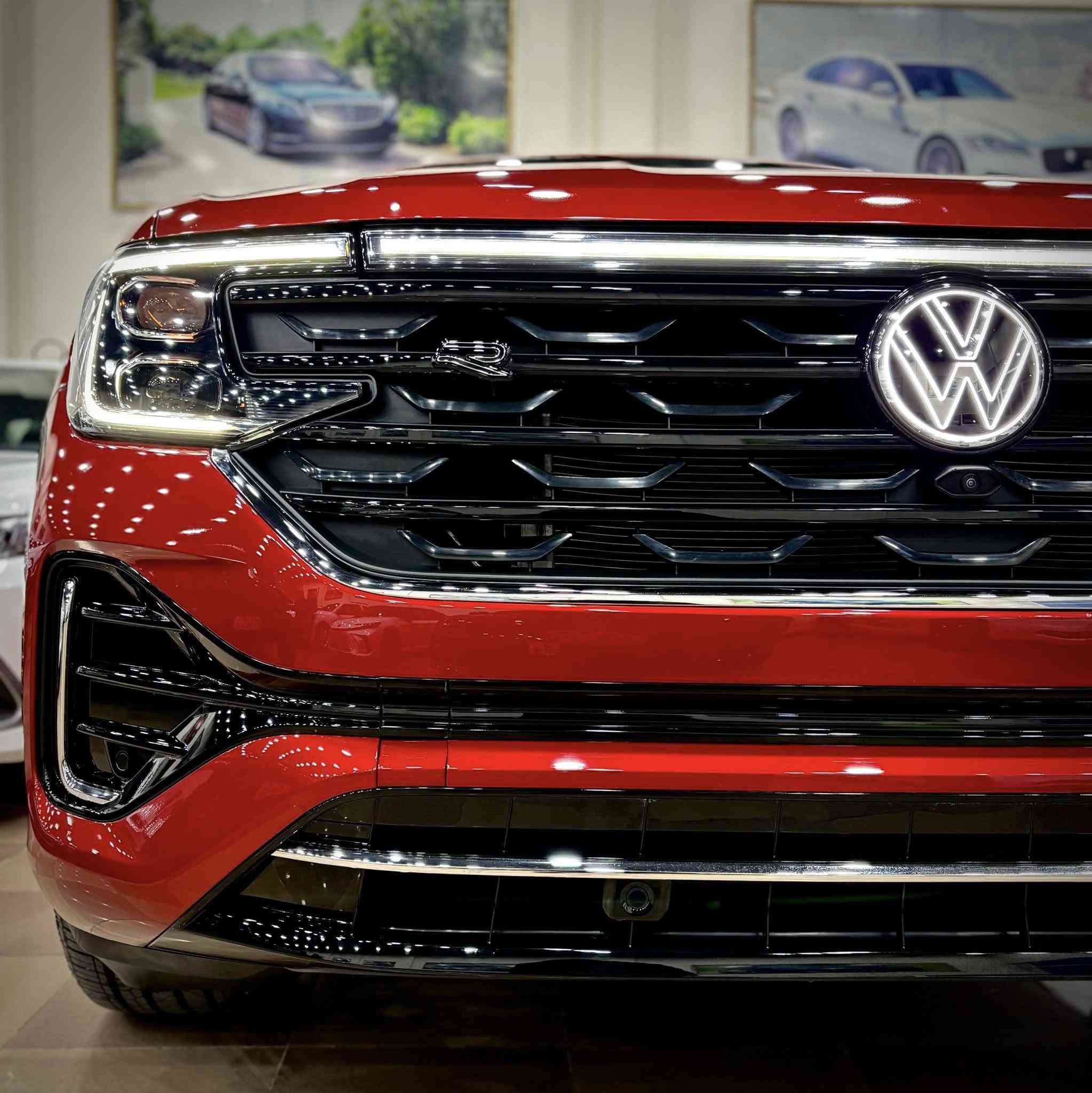 فولگس واگن اطلس SEL.Rline.premium
موديل  2024 ماشي  17000.mi 
سياره  فول  موصفات بانوراما كوشن جلد  تبريد هيتر 4 كاميرات   ئوتو پارك    داتاشو  شغال  حساس    ئوتو بريك  4x4 كاميرات  Hp360سياره جديد  بدون  ايرباك   واحد  طقعه  صبغ  بدون  دواخل  بدون ايرباك  عنوان سياره  اربيل  
***********
