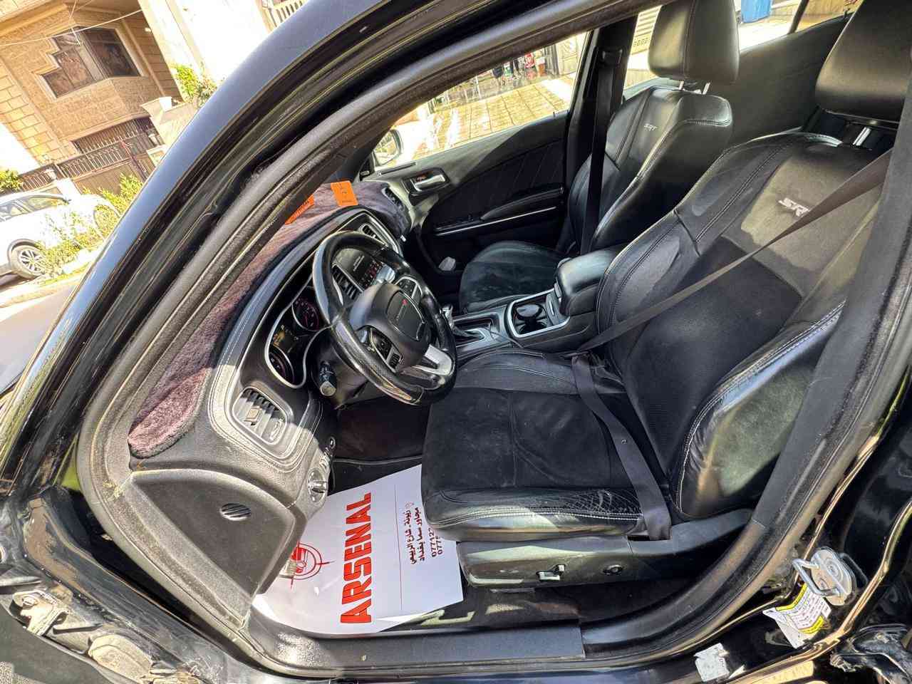 السلام عليكم للبيع موديل ٢٠١٨ 
V8 5700

ماشية ١٤٥ كيلو

وارد كندي حادثهة جاملغ امامي وباب ابدلات نفس اللون 
بدون دواخل 
وصار بيه بل عراق جاملغ وباب خلفي صبغ 

سيارة جاهزة كير مكينة خير من الله
السعر ١٨٠ ورقة وبيهة مجال 

***********
