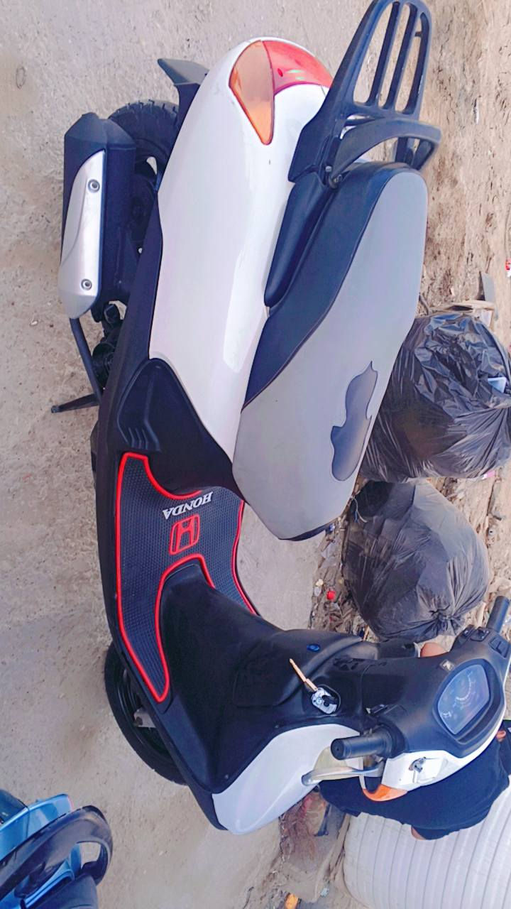 للبيع دراجه سبيسي ياباني مفتوحه رايمر مره وحده..كله شغاله ...سعر 650
وبيها مجال مكاني كوت شراي اتصل***********
