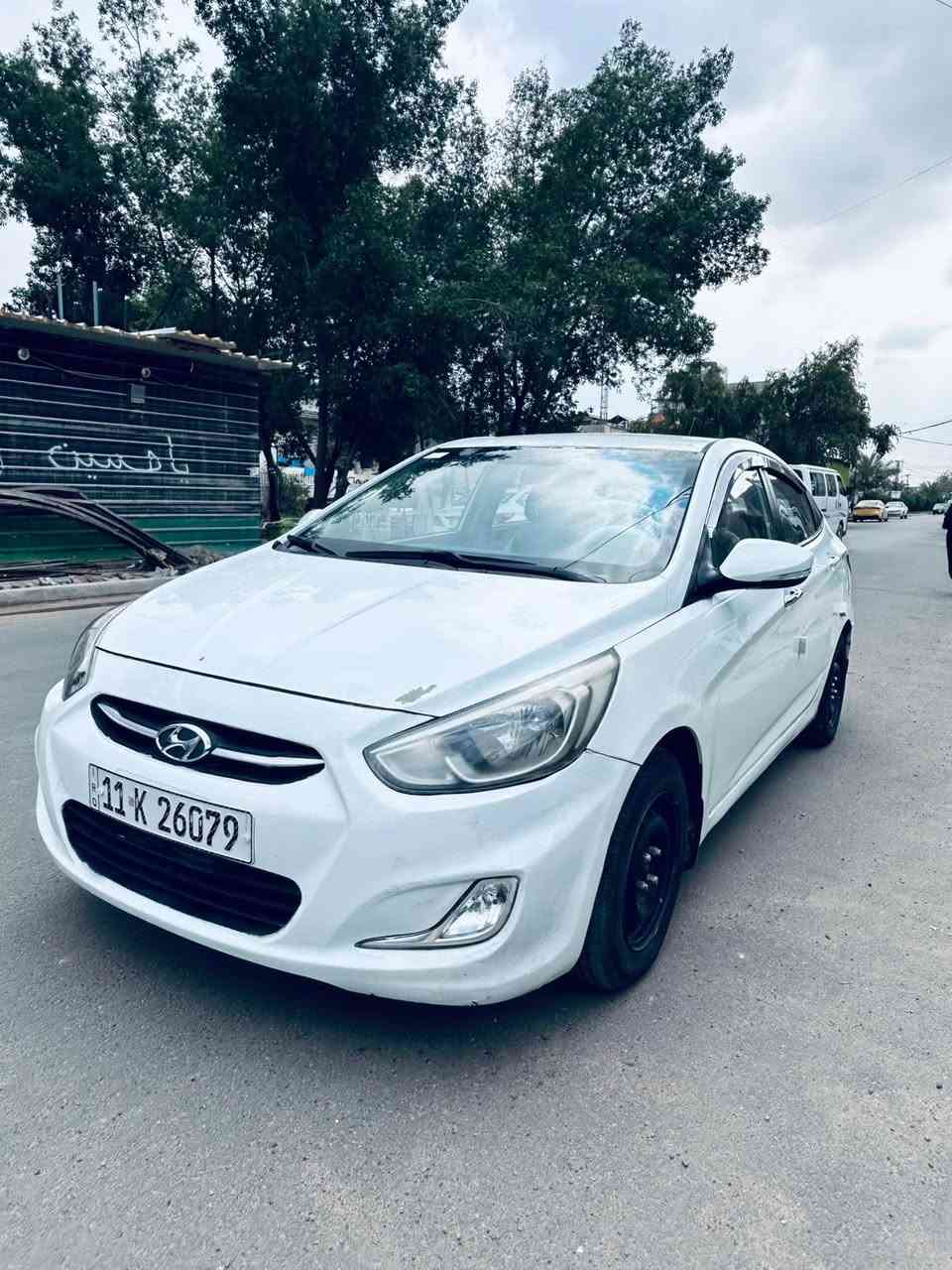 اكسنت 2016
سياره بيه باب مكينه كير مكفولات 
تخم تاير 
صدر جديد 
السياره جاهزه ومابيهة اي نقص 
وحلا من الصور 
رقم بغداد  بسمي سياره
معروضه 90
عنوان بغداد شارع فلسطين
***********
