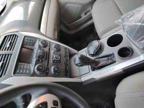 .                               بِسْمِ اللهِ الرَّحْمَنِ الرَّحِيْم
فۆرد ئێکسپلورا : مۆدێل 2012
ڕەشی قەتران سفری شەریکەی نیڤایە ، یەک دەستە 71 هەزار ڕۆیشتووە مواسەفات ، شەش پستۆن ، سێ ڕیز کوشن ، تەحدید سورعە ، تەبرید مەرکەزی ، حاسە ، کوشن جڵد ، ناو زەرد ، دوو سویچی شەریکەی لەگەڵە تایەی تازەی لەژێرە بۆیاغی نیە دەعامی بۆ دەعامی بەشەرت بەناوی خۆمەوەیە سەنەوی و ژینگەو ڕێگاوبانی هەموو تازەیە لە هەموو عێراق شتیوا جوان نیە لۆک لۆکە گێڕ و مەکینە و تەبرید و بەناوکردن و غرامە هەمووی
ژمارەی خاوەنی سەیارە☎️ ***********
