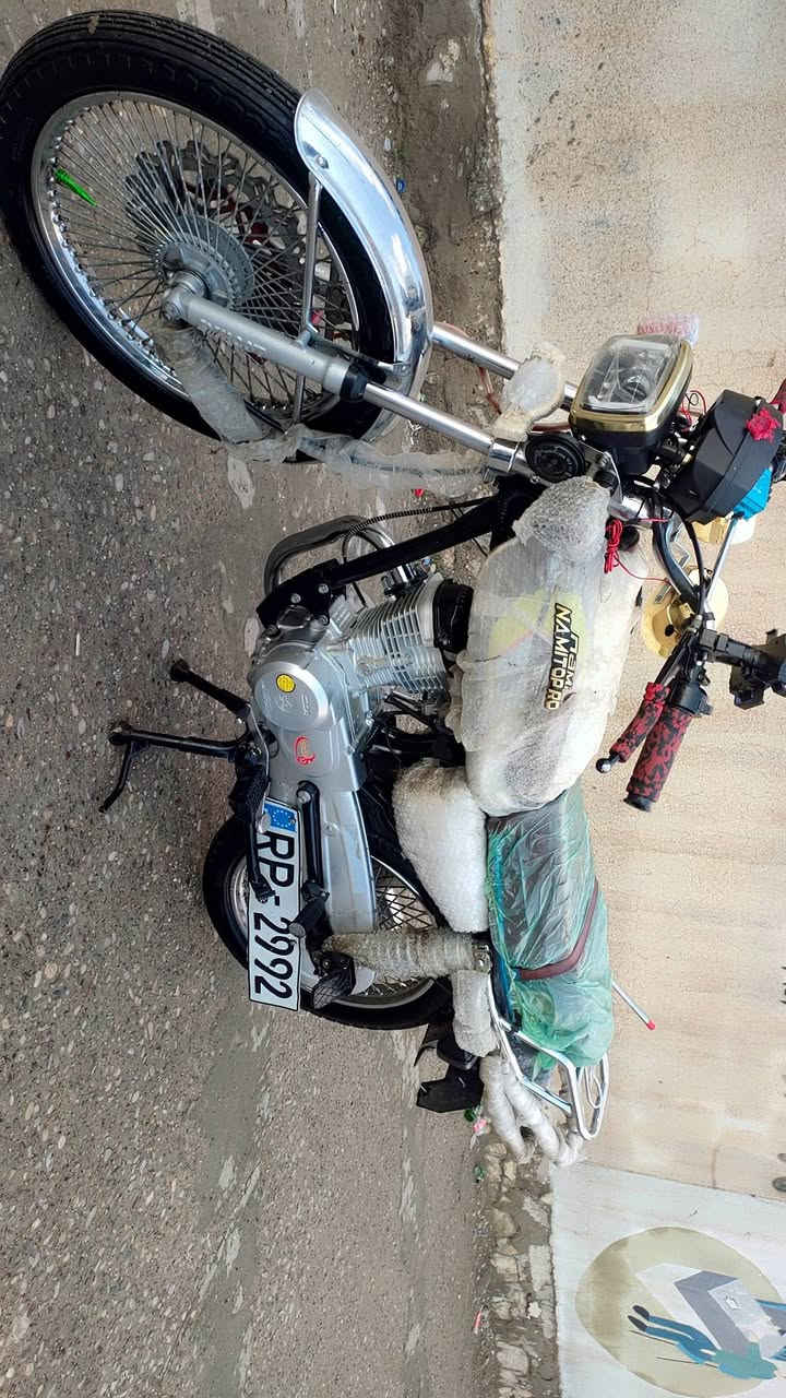 دراجه  اربعه كير نامه برو موديل 2025 منفيس موجود سويجات 2 بلادي بصمه كارت دراجه كلش حلوه 
سعره650 بي مجال للطيبين مكاني كركوك 
اتصال+ وتس ***********
