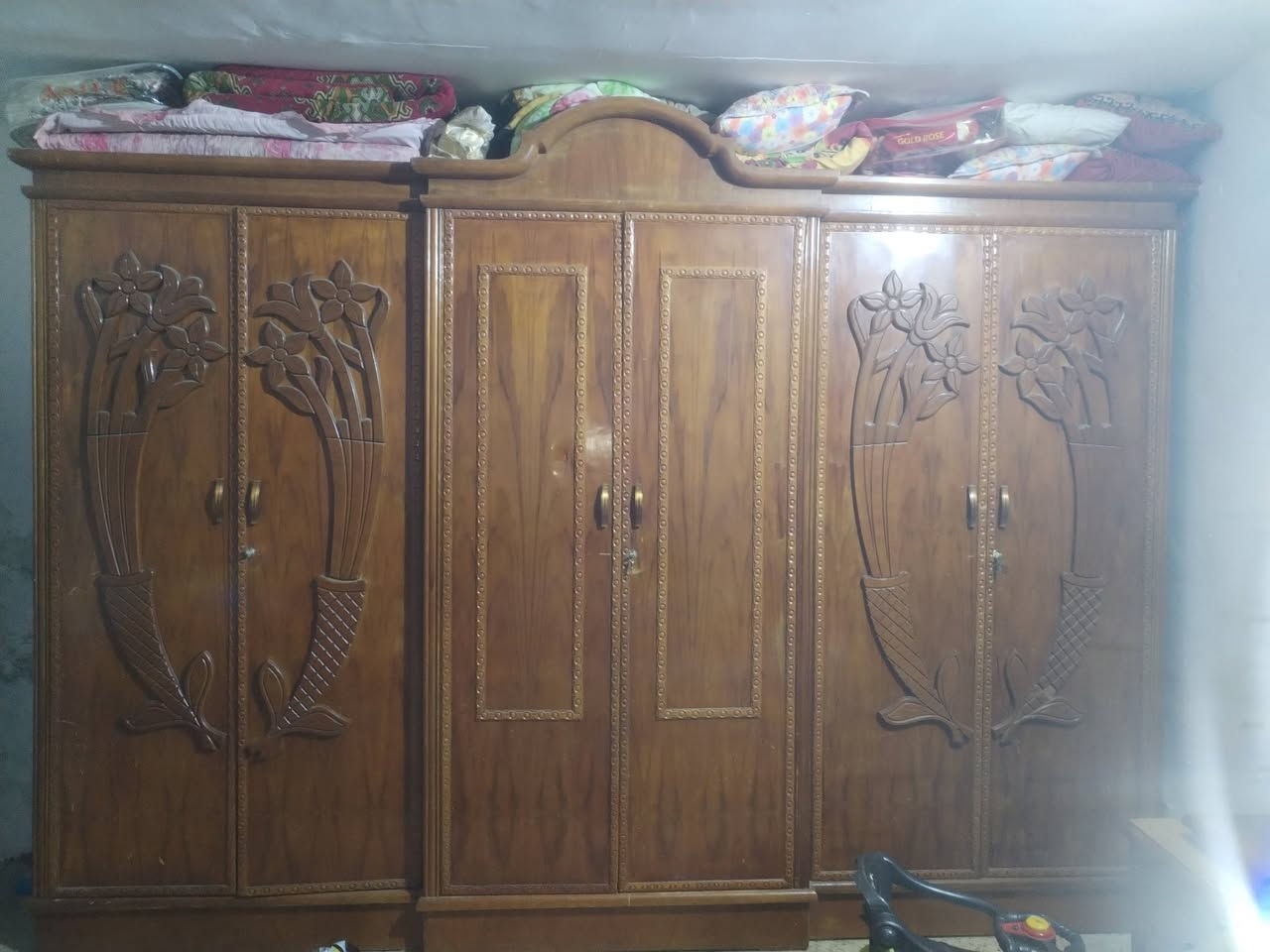 السلام عليكم غرفه للبيع ام سته تزكام اي واحد يردهه يتصل لو يجي خاص *********** بل كوت بل شرقيه
