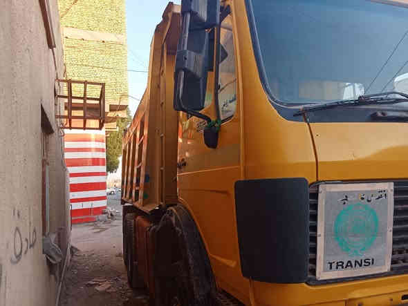 سلام عليكم سياره للبيع موديل 80 مكينه 28 مجموعة نص جيف كير 90 بلاد كلاب شاصي مكفول  رقماء ألماني مكاني ناصريه ***********
