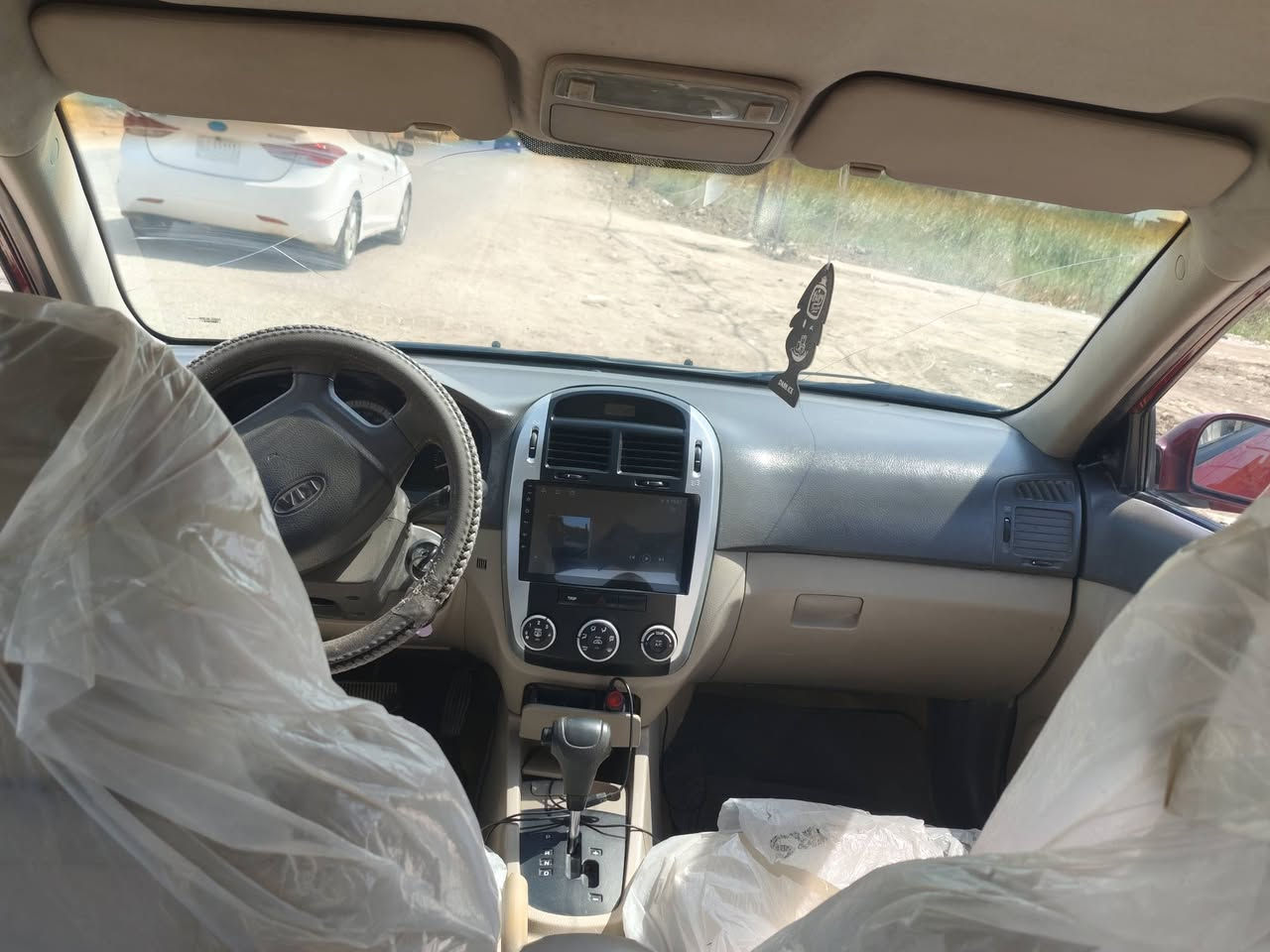 سياره سيراتو موديل 2009 بأسمي رقم دولي سنويه لل 30 جاهزه من كلشي مكينه 1600 گير اوتو مابيه لاتبديل ولاضربه بس جارده السعر 90 بيه مجال قليل للاستفسار اتصل ***********
