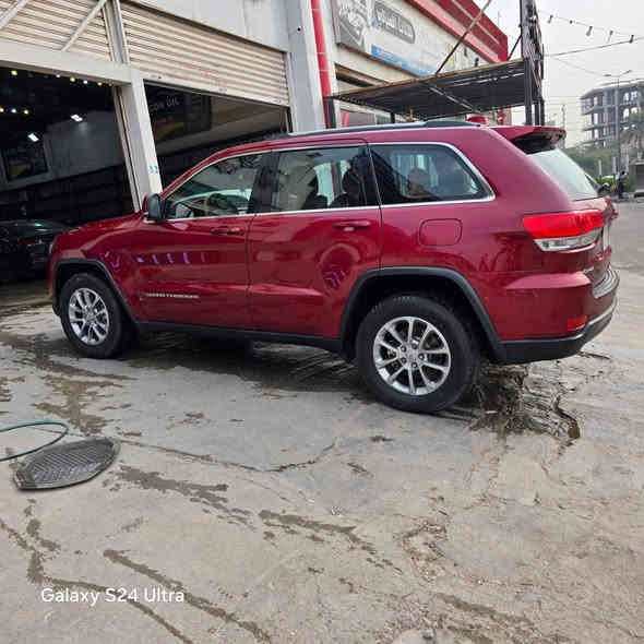 السلام عليكم
للبيع جيب لاريدو ٢٠١٤ خليجي فول 
بصمة 
تحكم ستيرن 
شفتات 
فتحة سقف
صدر جديد 
كهربائيات كلهة شغالة 
ادامة للمكينة 
تخم تاير
لون احمر 
رقم بغداد بسمي 
السيارة مال جناي 
السيارة مكفولة من الضرر و البارد و الصبغ كفالة عامة
السيارة سعرهة ٢٢٧وبيه مجال ***********
