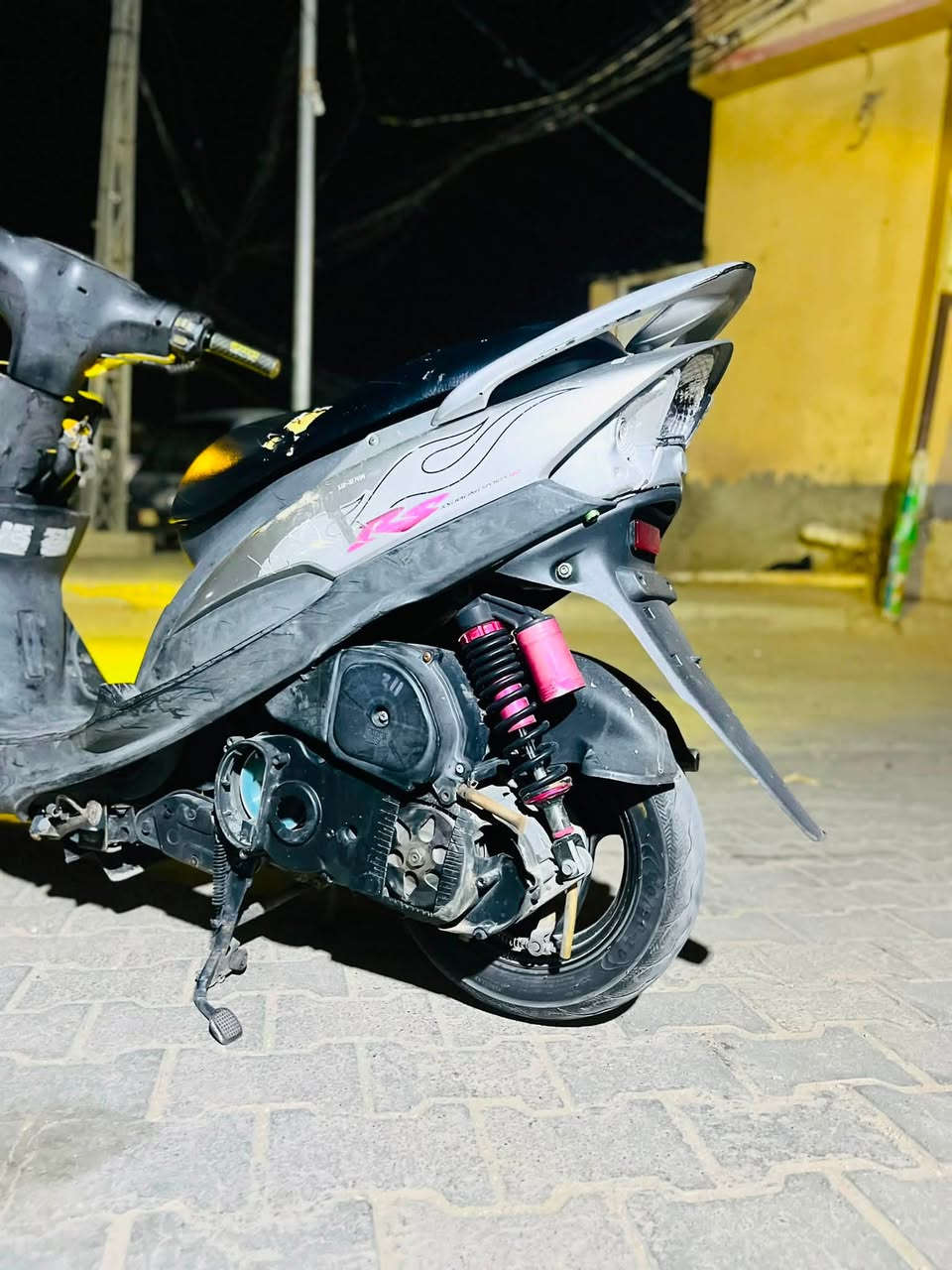 ماكس عدله للبيع شوفت عينك نواقص بسيطه به كلجات رياضي اصلي ويدات بريك اصلي رياضي سلف بلادي شلعه معدل 
سعره 800وبيه مجال مكاني كربلاء
ابيع بدون صالنصه ‼️‼️


**إذا كنت صاحب هذا الإعلان وتريد حذفه لأي سبب، رجاءا أرسل رسالة إلى الدعم الفني**