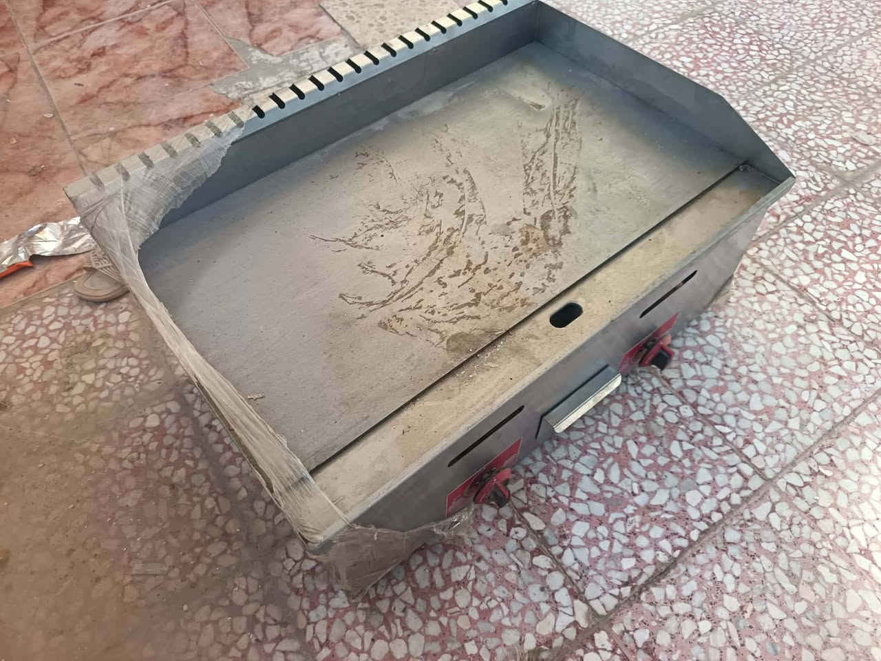 غراض مطعم للبيع مستعمل اخو الجديد للاستفسار الاتصال ع الرقم
***********
