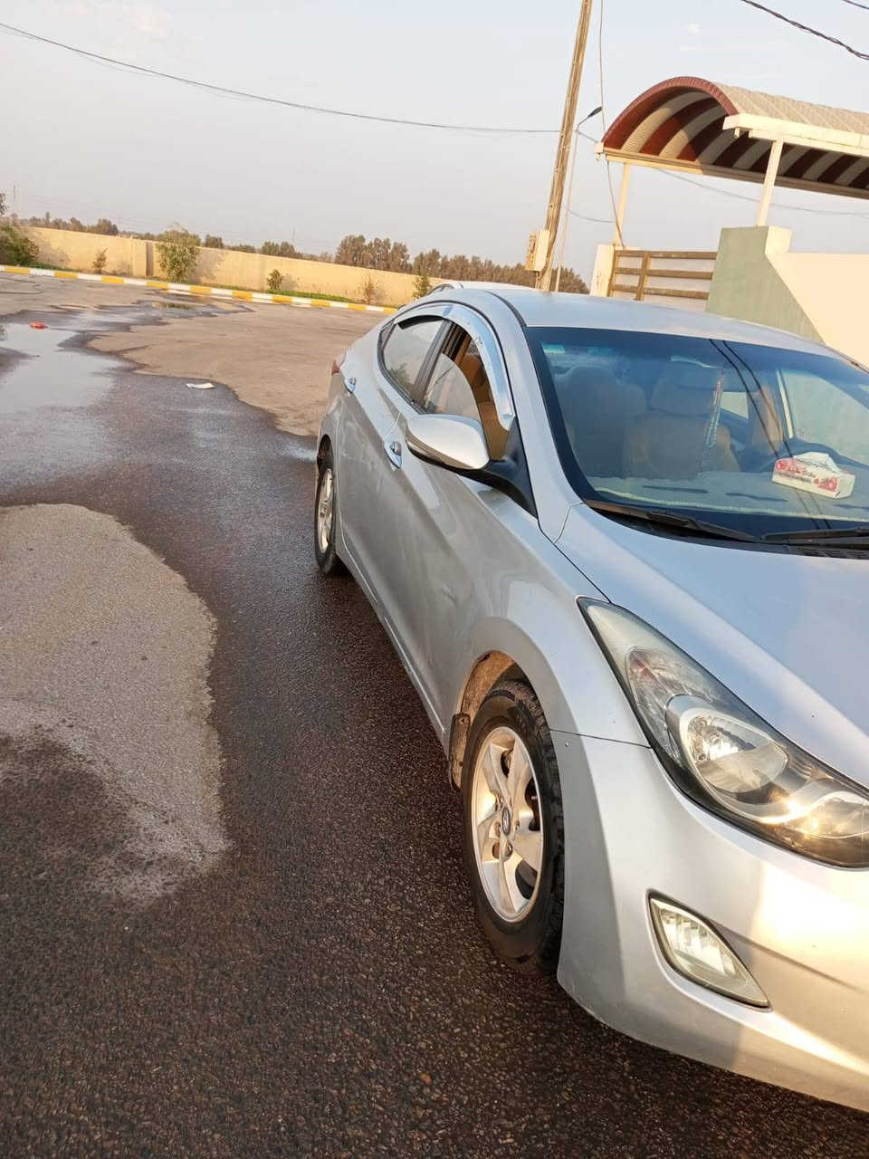 الانترى مديل 12 محرك 1600 
مكفوله  بيه طخات بصيطه سعر 99
*********** مكاني  نجف
