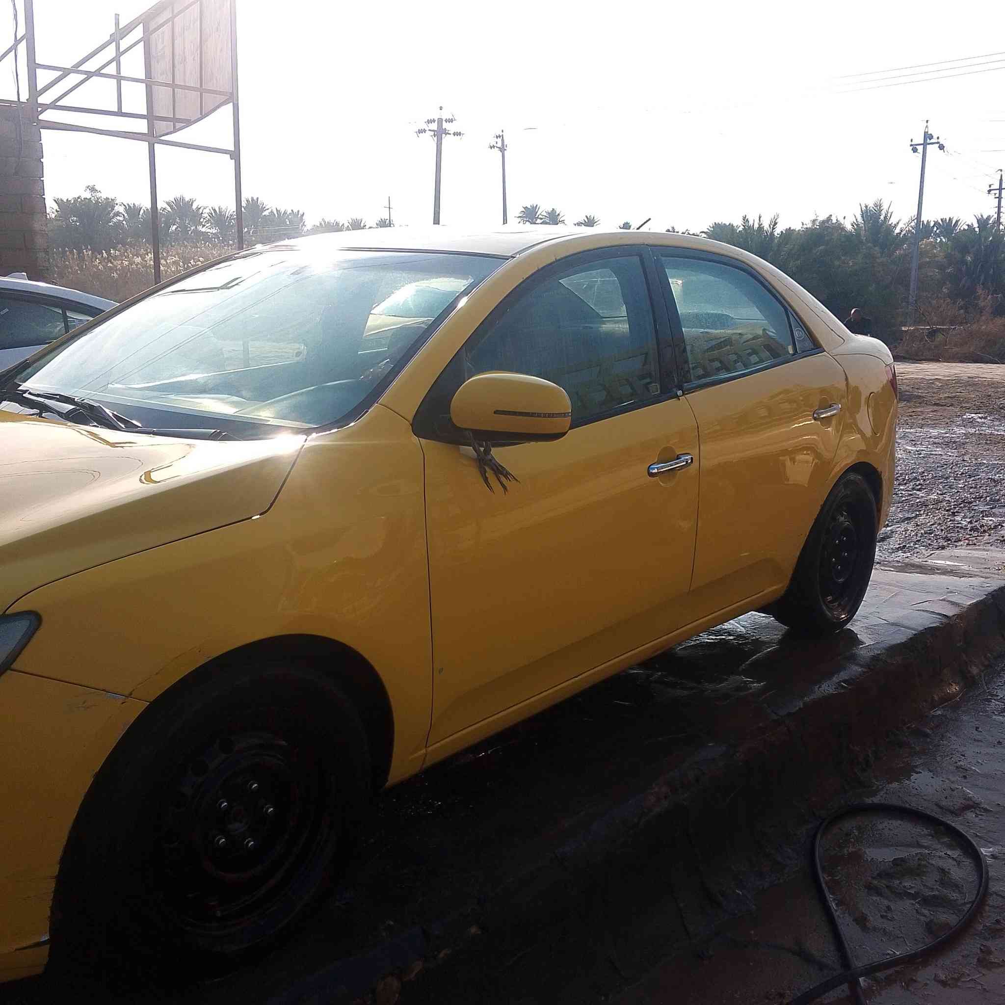 كيا سيراتو 2012 بصمه حساسات كامره اشاره بالمرايه فتحه بالقماره  تبريد ثلج كير حداديه بس محركها تعبان با اسمي السياره مداور ثاني يوم مكانها  سديناويه  السعر 86 وبيها مجال الاستفسار الاتصال ***********
